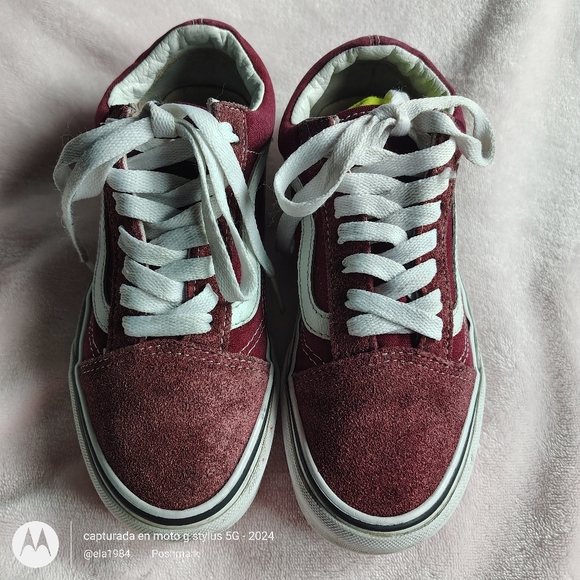 Vans Kids Red Sneakers - Picture 1 of 11